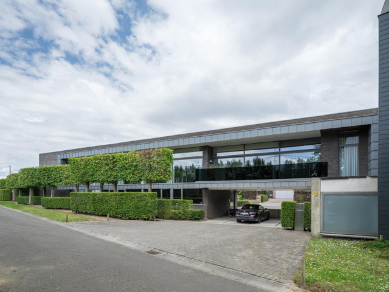 Office for sale in Kuurne