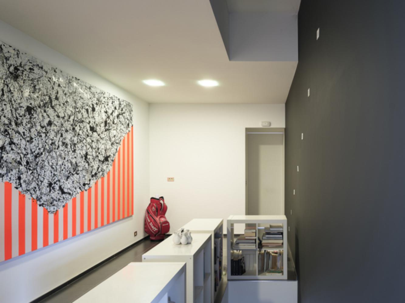 Office for sale in Kuurne