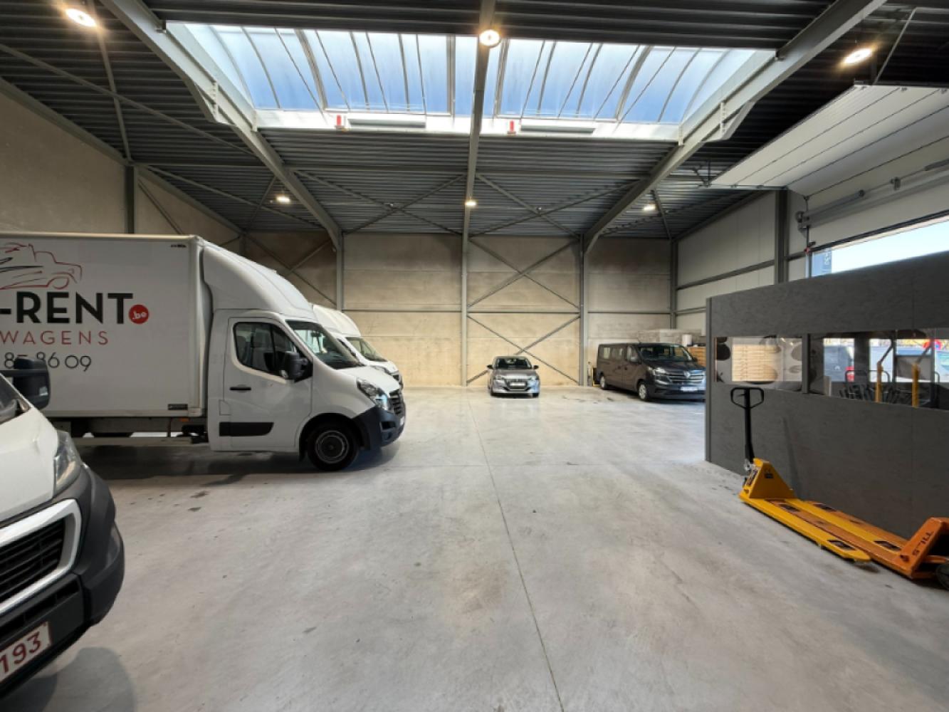 Magazijn te koop in Wondelgem