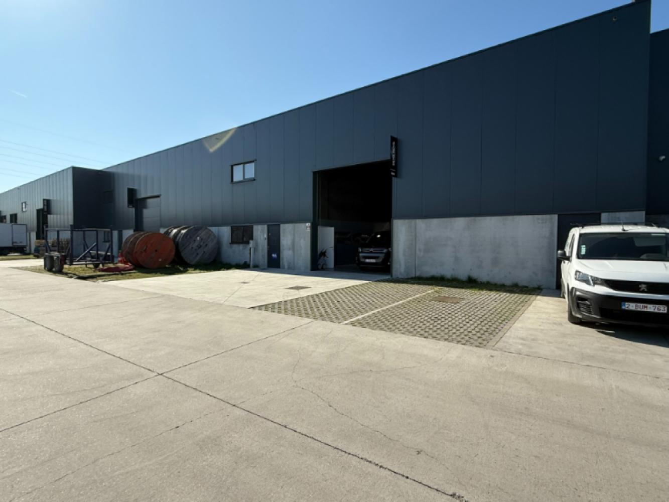Magazijn te koop in Wondelgem