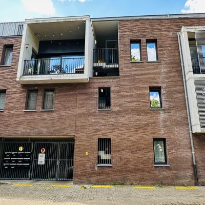 Garage / parking for rent