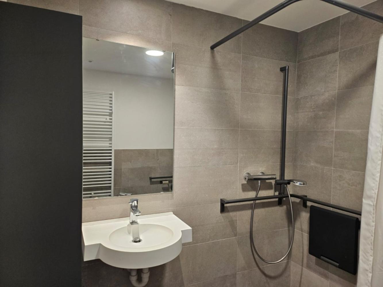Service flat for sale in Brugge