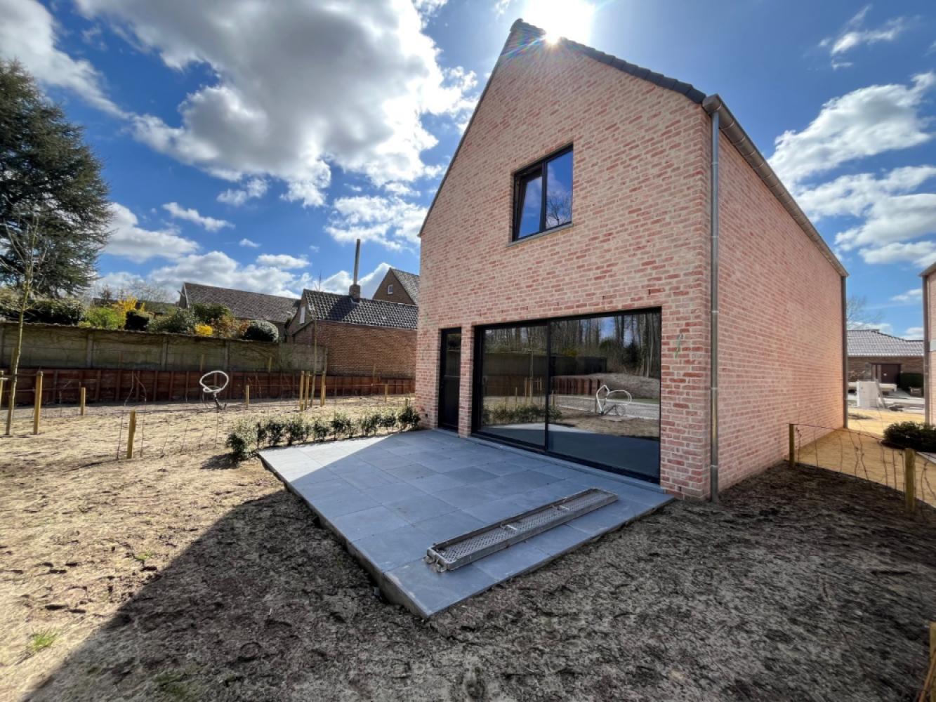 Huis te koop in Dikkelvenne