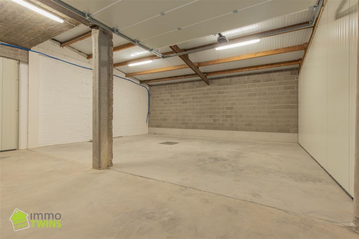 Warehouse for rent in Grembergen
