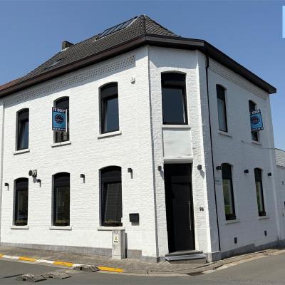 Huis te koop