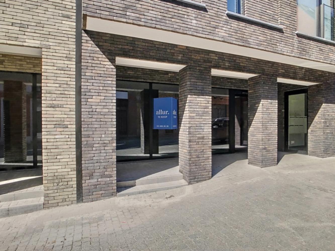 Commerciële eigendom te koop in Halle