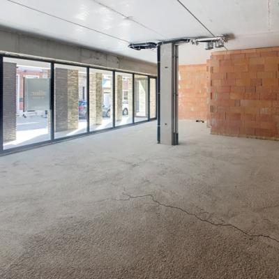 Commerciële eigendom te koop in Halle