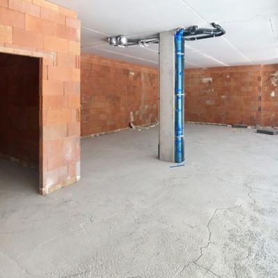 Commerciële eigendom te koop in Halle