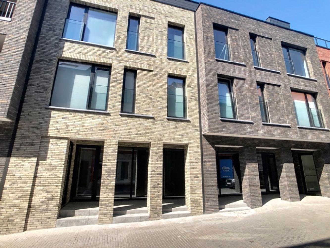 Commerciële eigendom te koop in Halle