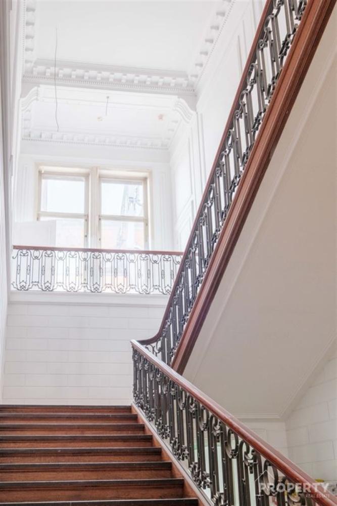 Commercial property for rent in Kortrijk