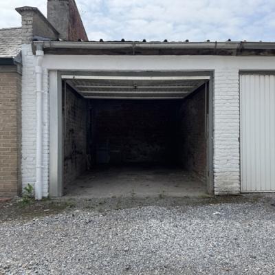 Garage box for rent