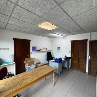 Office for rent in Lendelede