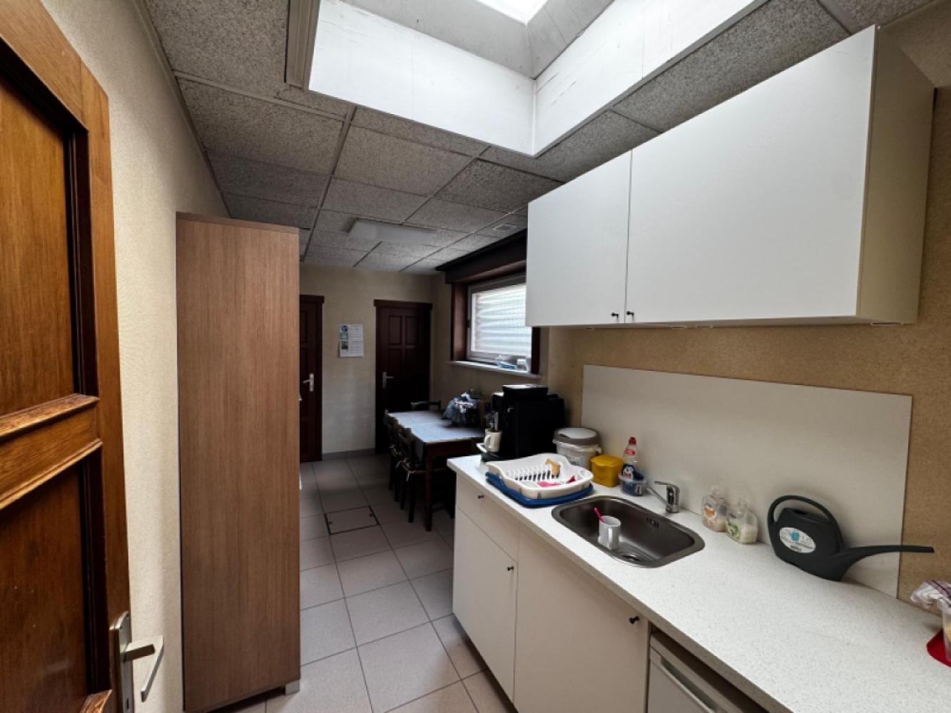 Office for rent in Lendelede