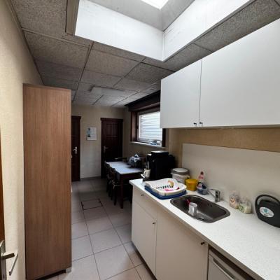 Office for rent in Lendelede