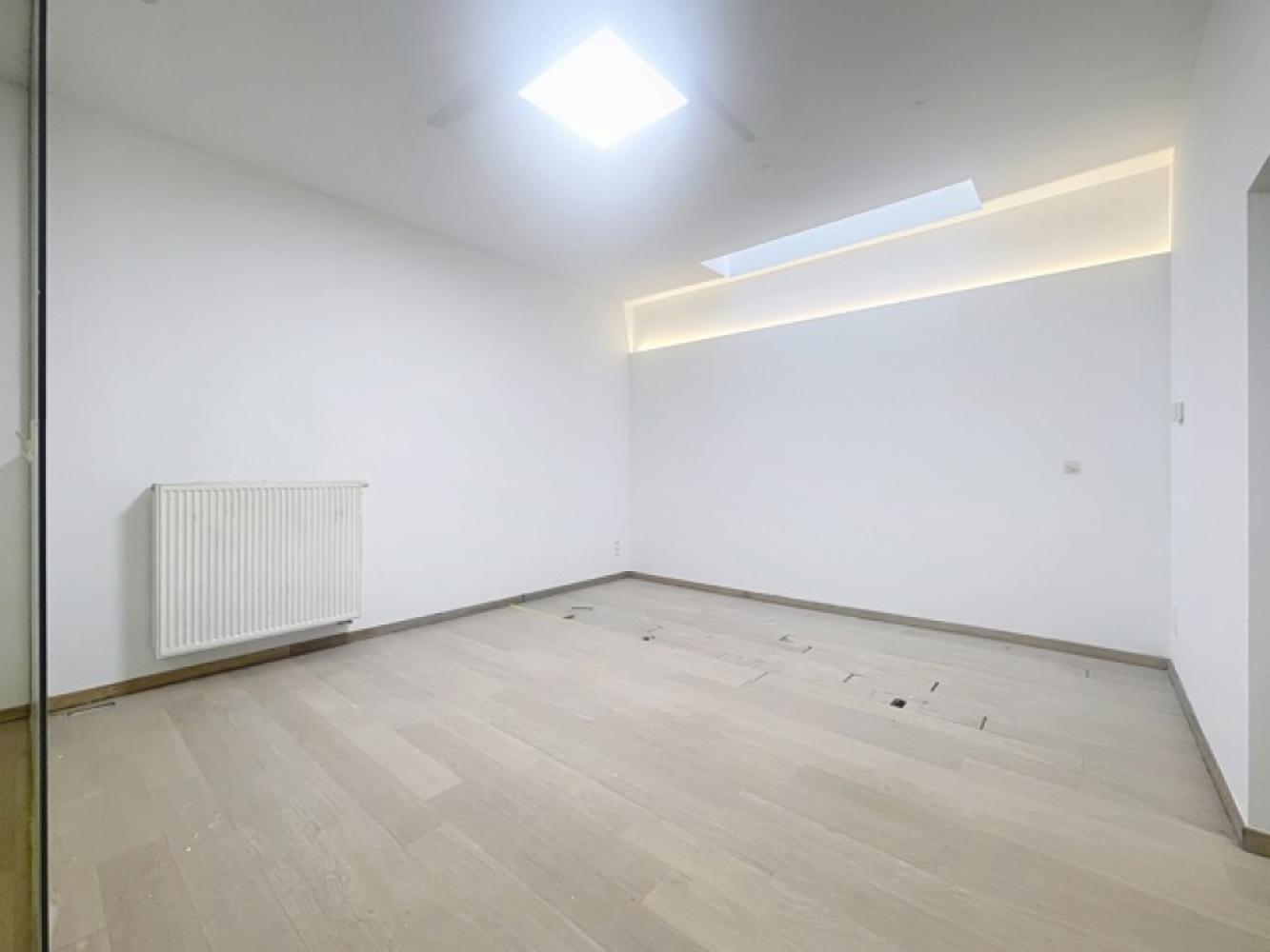 Commercial property for rent in Ghent