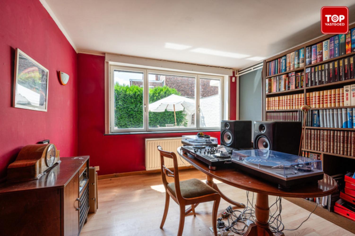 Bel etage for sale in Gentbrugge