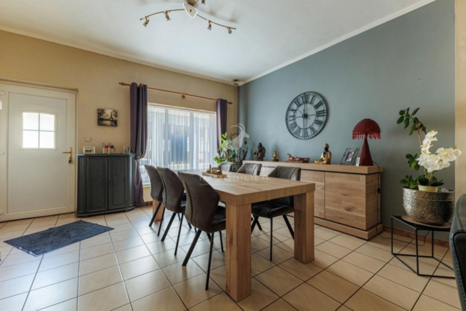 Maison à vendre à Gilly
