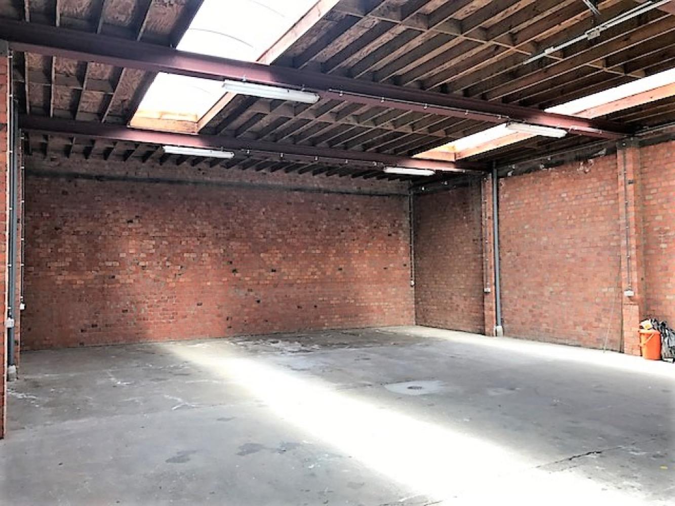 Industriële eigendom te huur in Wondelgem
