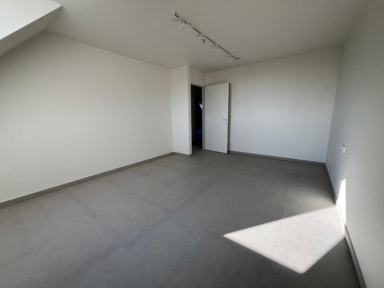 Duplex for rent in Asper