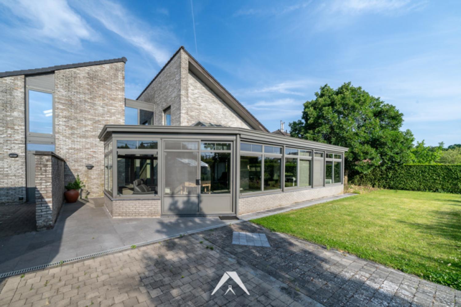 Villa te koop in Wevelgem