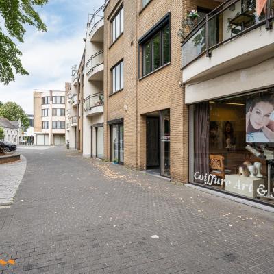 Bien commercial à vendre à Eeklo
