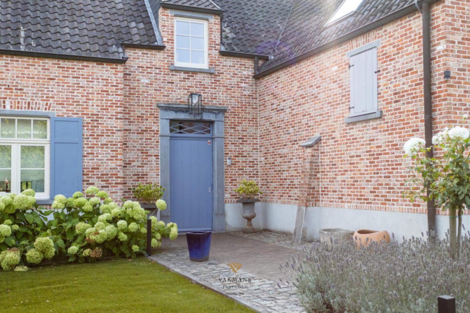 Villa for sale in Brakel