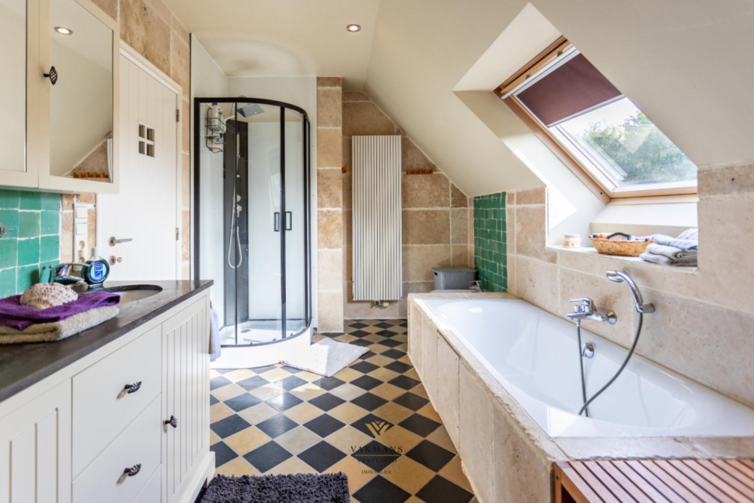 Villa for sale in Brakel