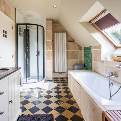 Villa for sale in Brakel