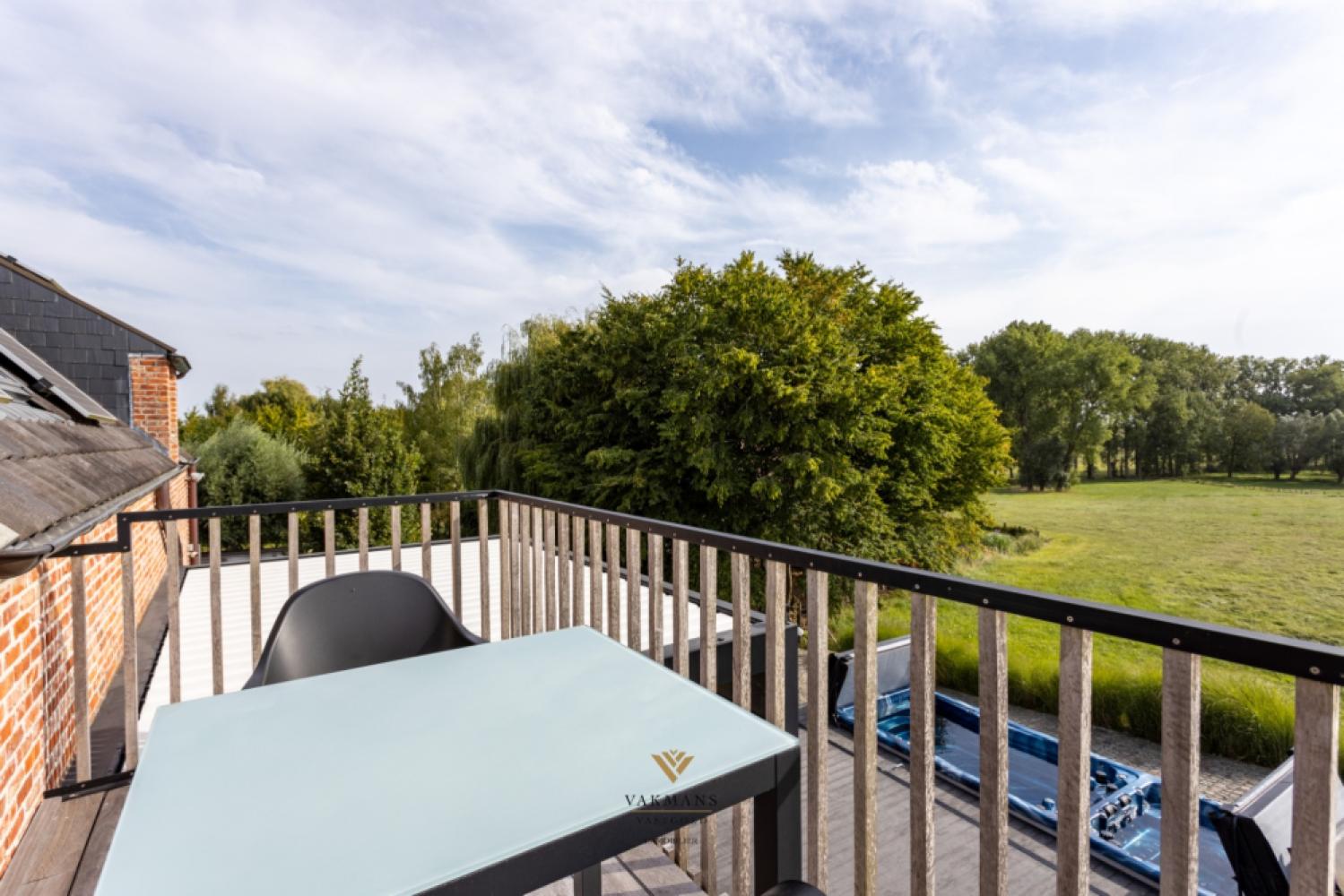 Villa for sale in Brakel