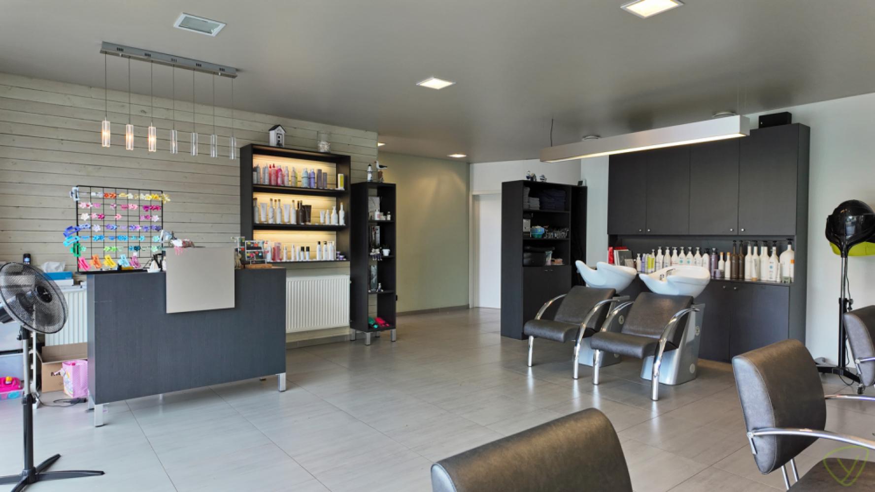 Office for rent in Sint-Laureins