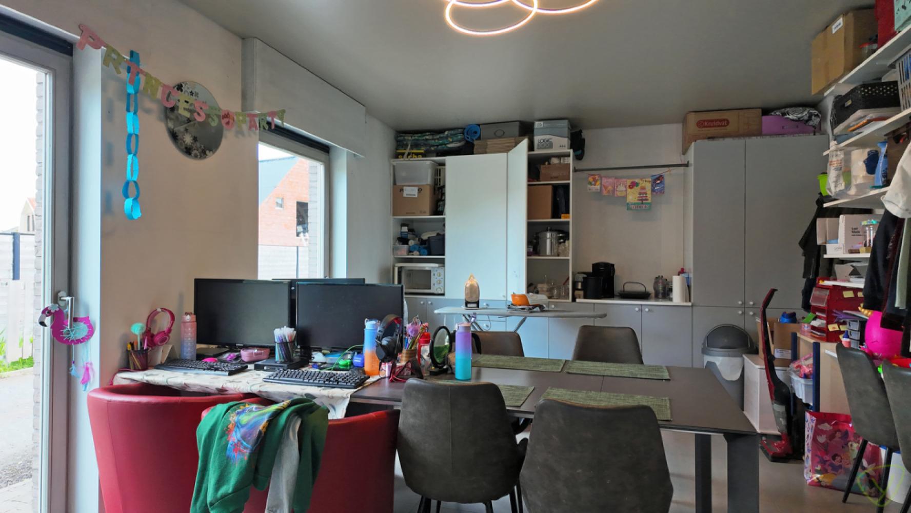 Office for rent in Sint-Laureins