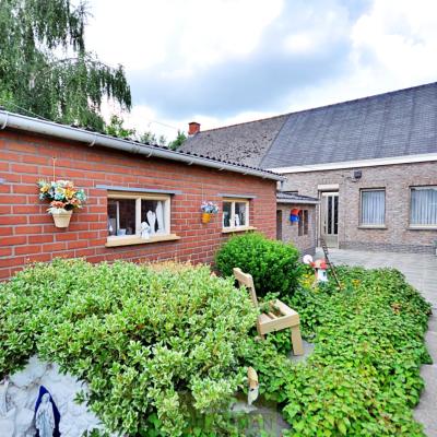 House for sale in Kluisbergen