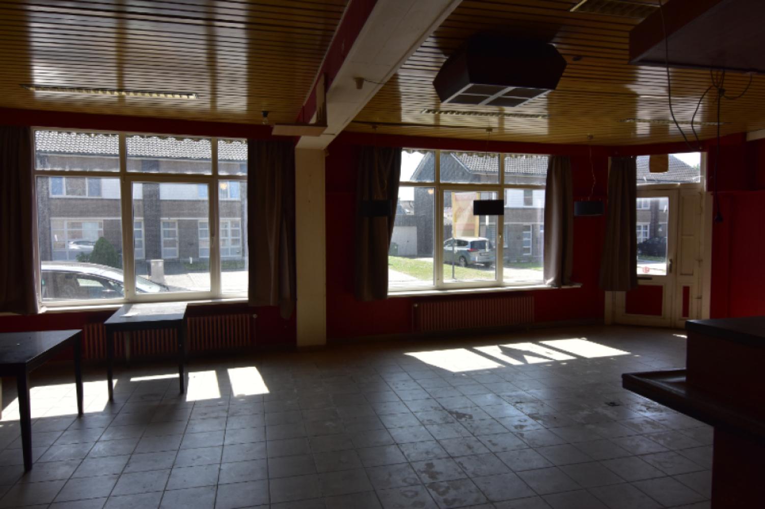 Office for sale in Temse