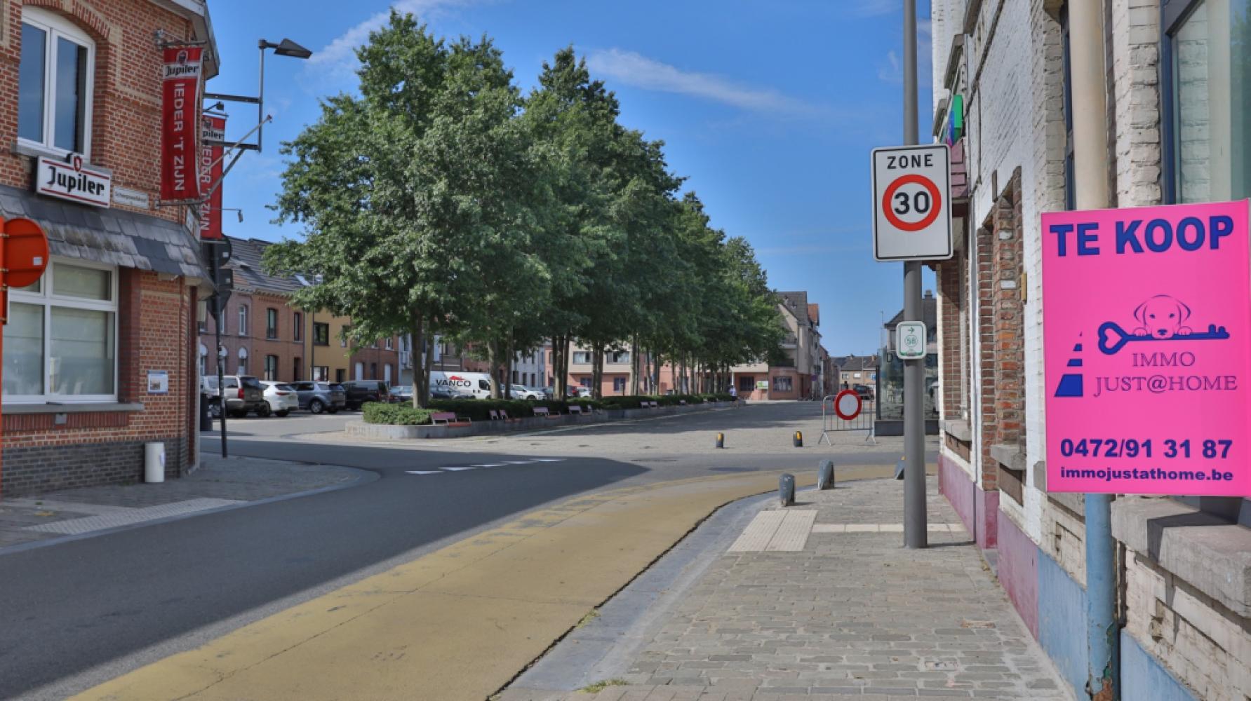 Bureau à vendre à Baasrode