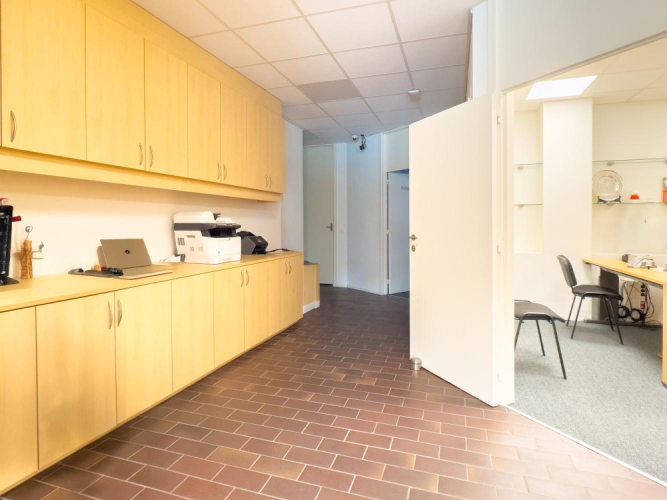 Office for sale in Ghent