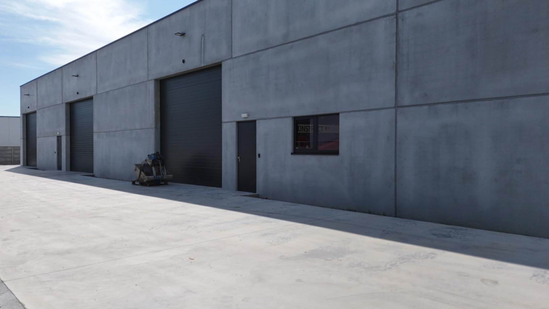 Industrial property for rent in Lokeren