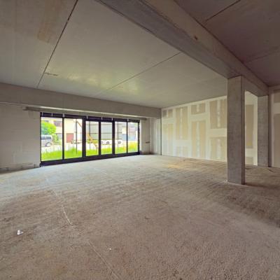 Office for sale in Drongen