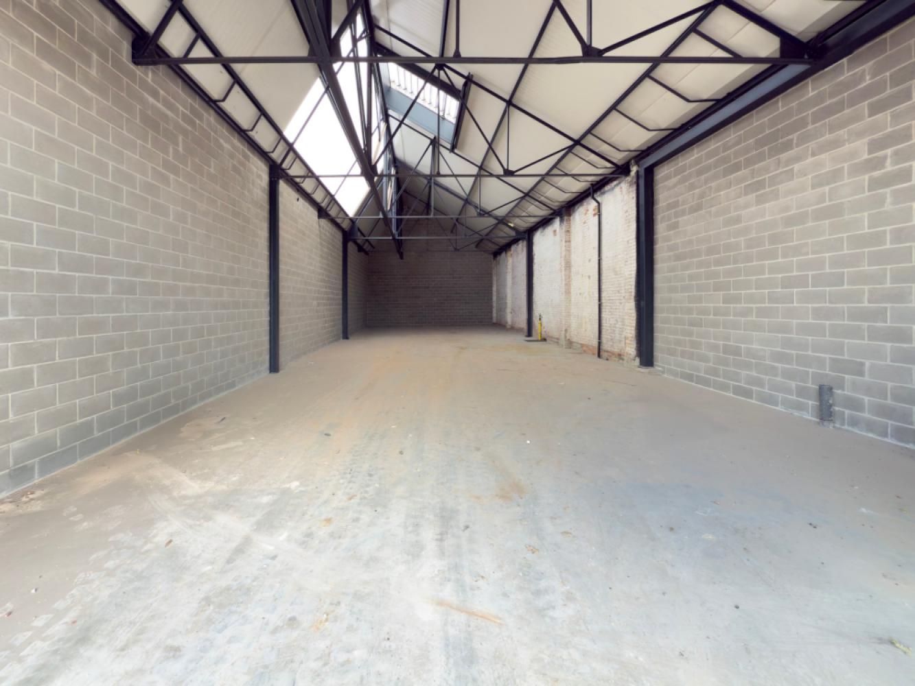 Industrial property for rent in Kalken