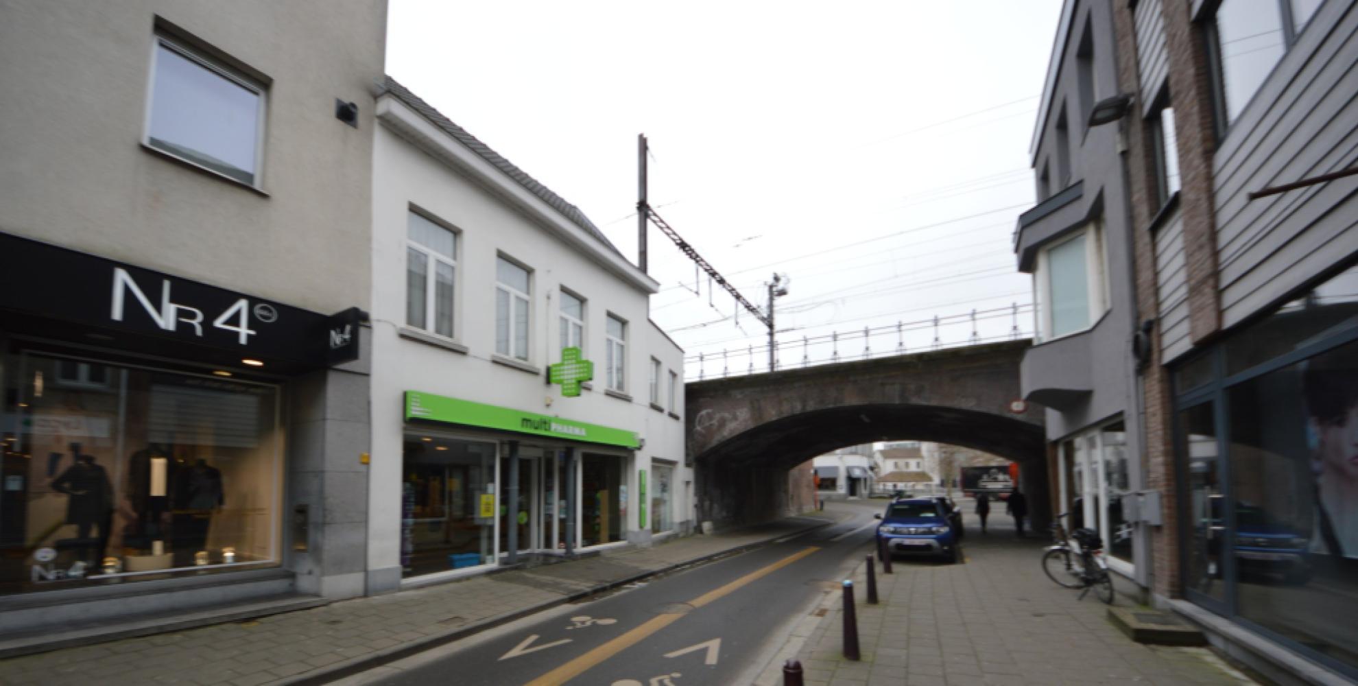Bien commercial à louer à Aalst