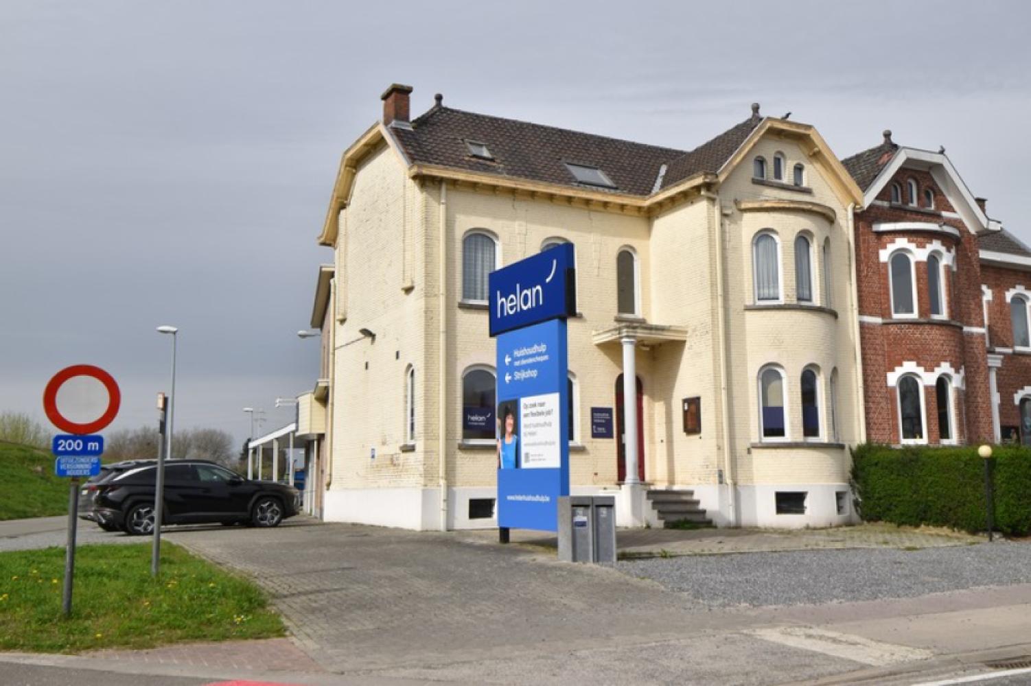 Gebouw gemengd gebruik te koop in Zottegem