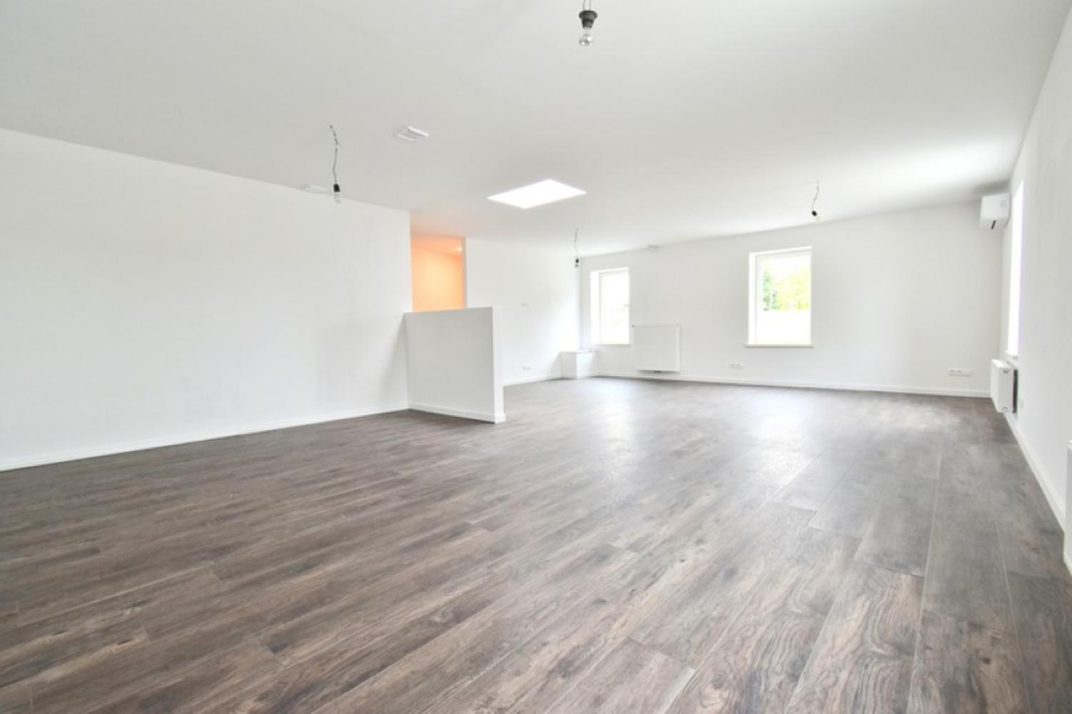 Gebouw gemengd gebruik te koop in Zottegem