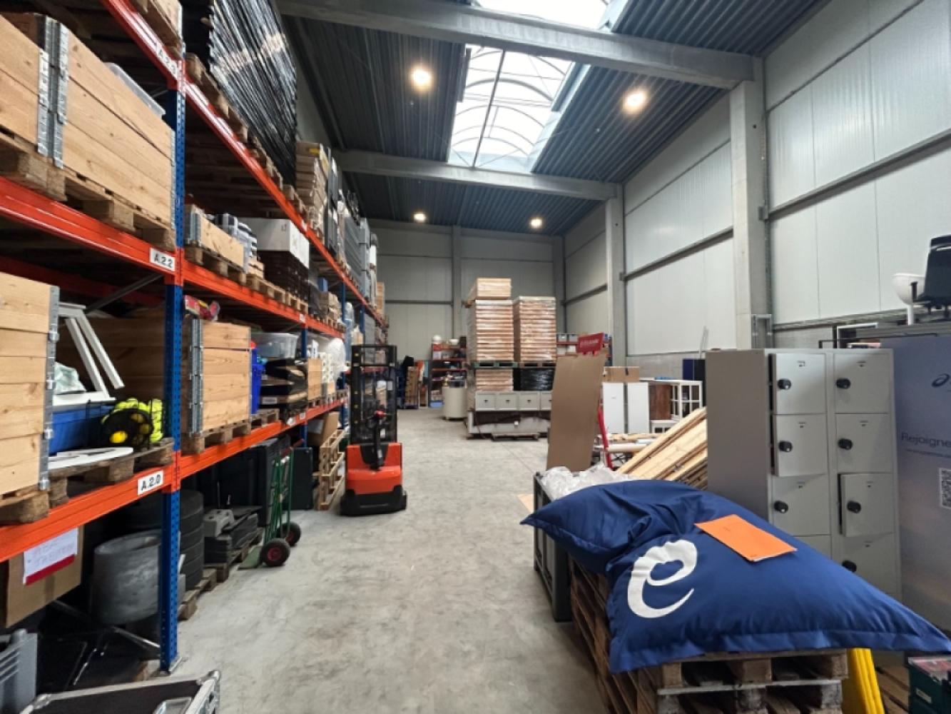 Warehouse for rent in Wondelgem