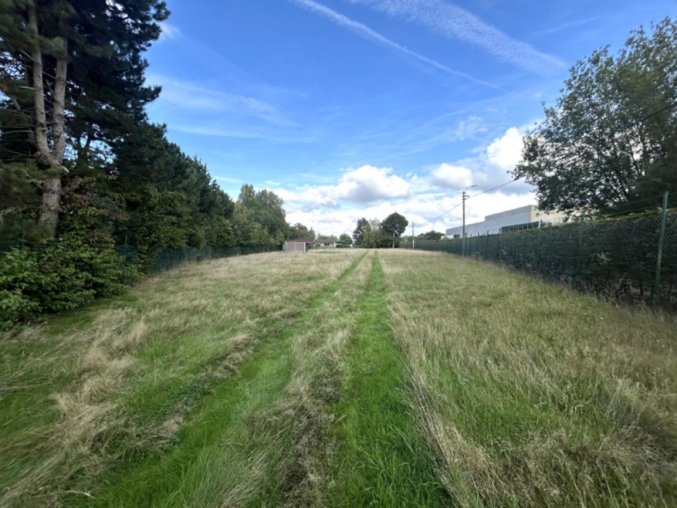 Commercial property for sale in Deinze