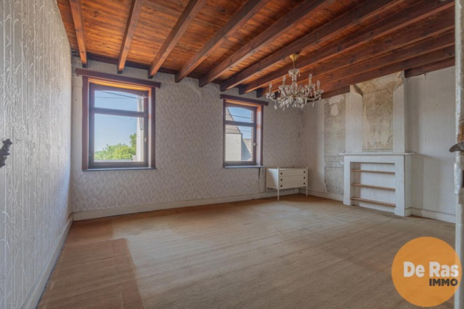 Gebouw gemengd gebruik te koop in Sint-Lievens-Esse