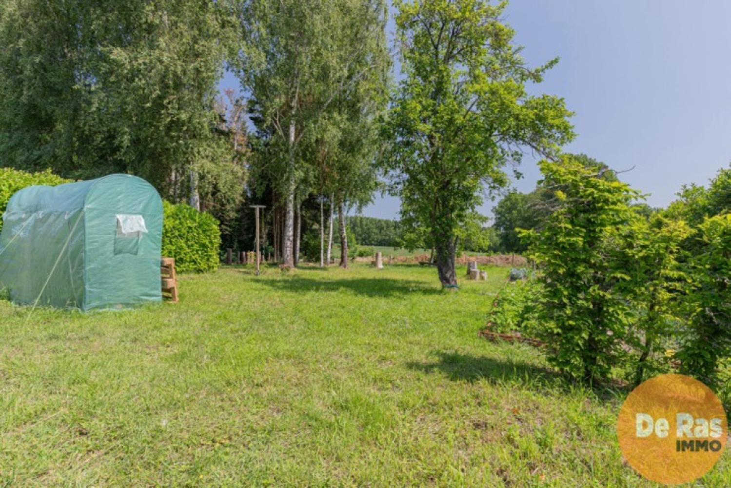 Gebouw gemengd gebruik te koop in Sint-Lievens-Esse