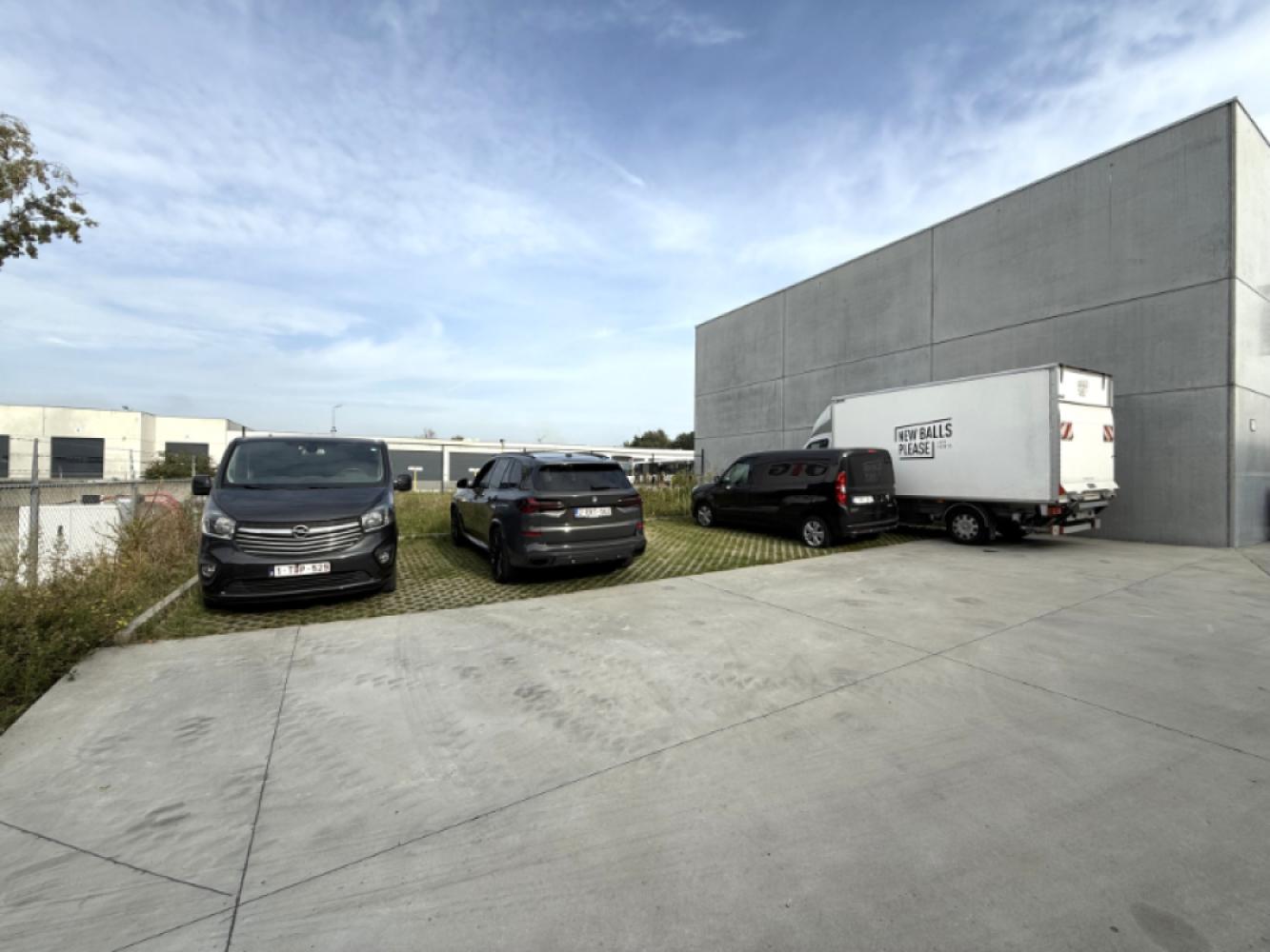 Warehouse for rent in Wondelgem