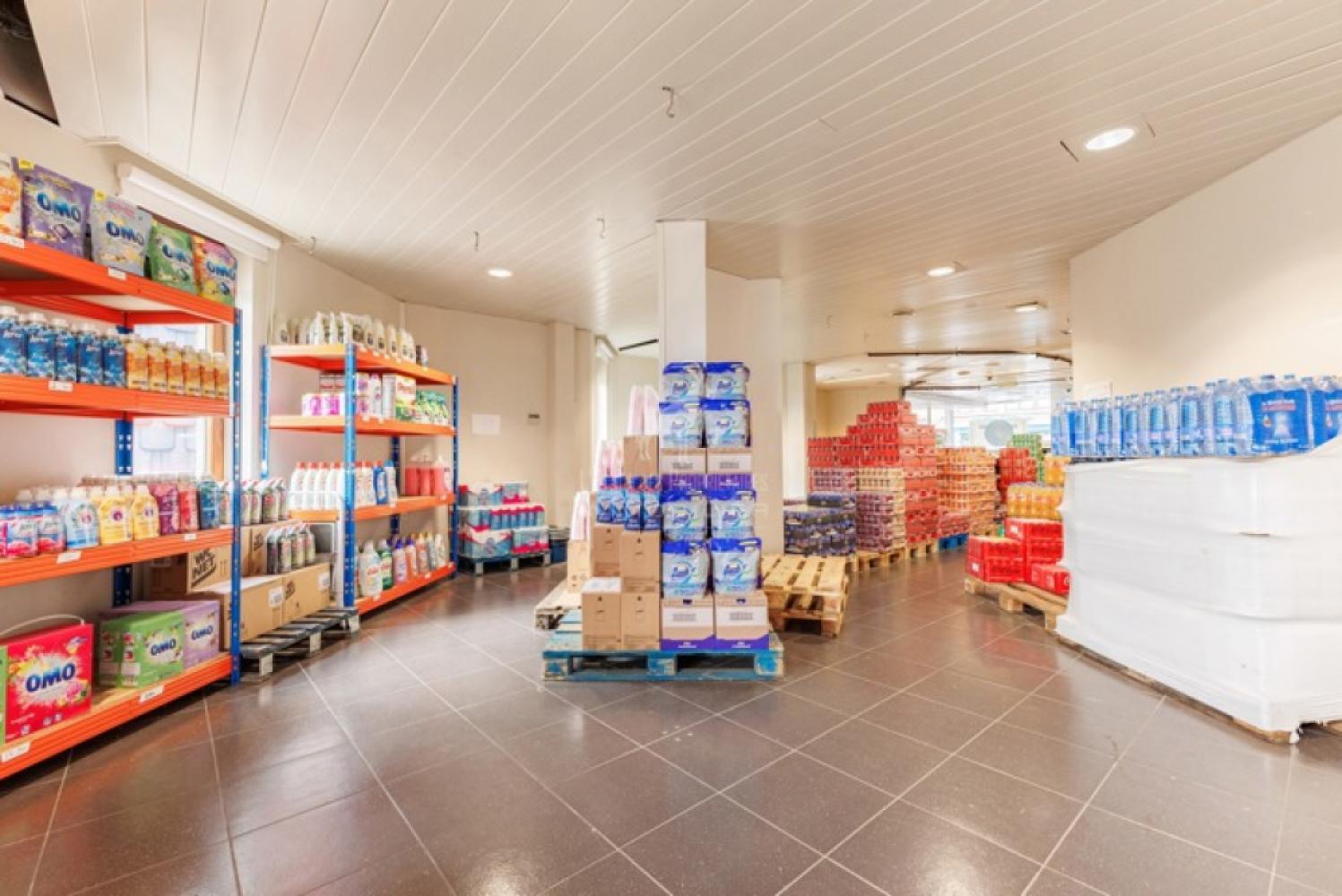 Commercial property for rent in Jumet