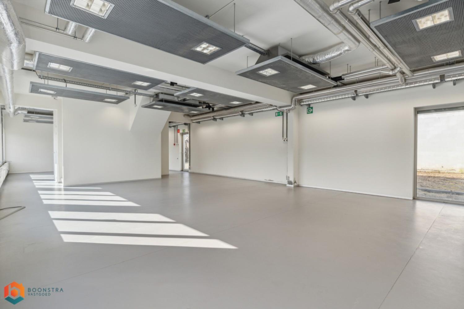 Industrieel gebouw te koop in Onze-Lieve-Vrouw-Waver