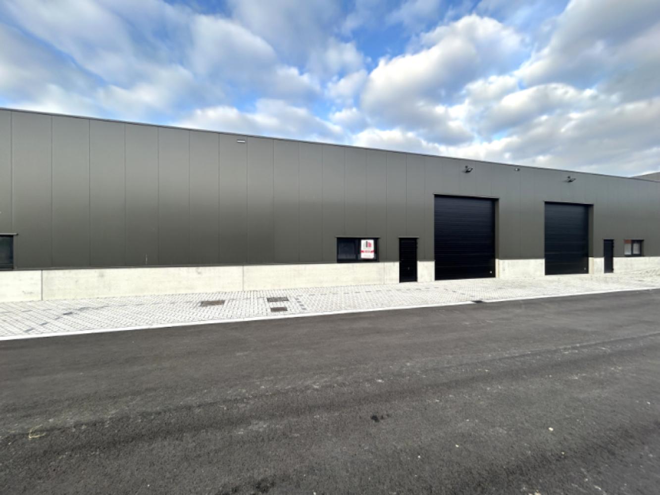 Warehouse for sale in Tielt