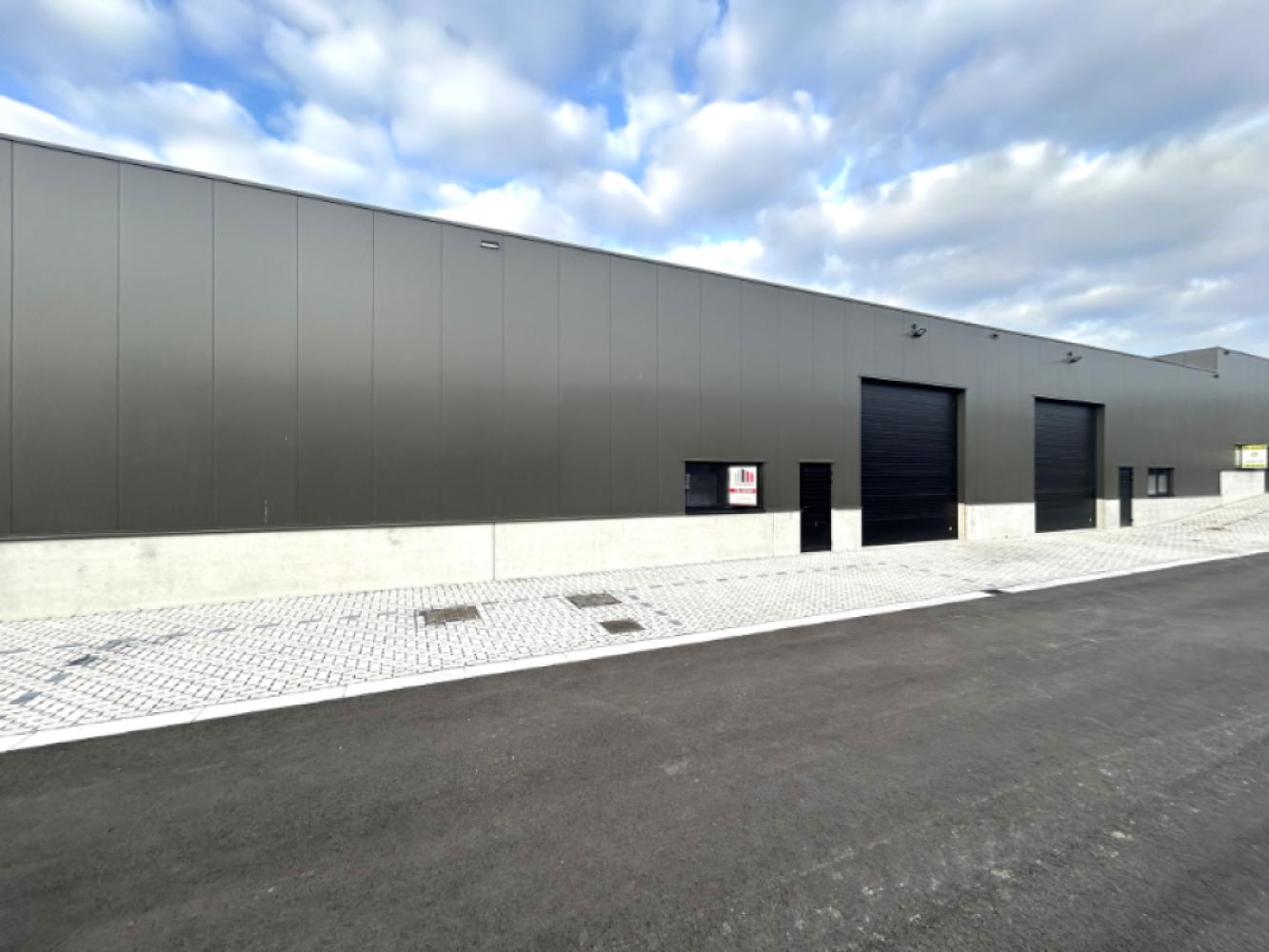 Warehouse for sale in Tielt